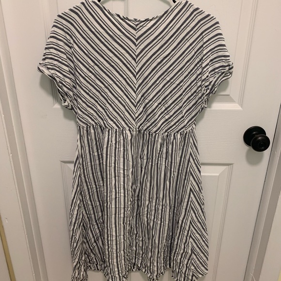 Striped Maternity Dress - Picture 2 of 2